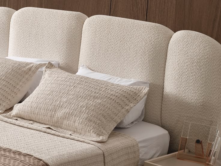 Modern Beige 5-Piece Bedroom Set